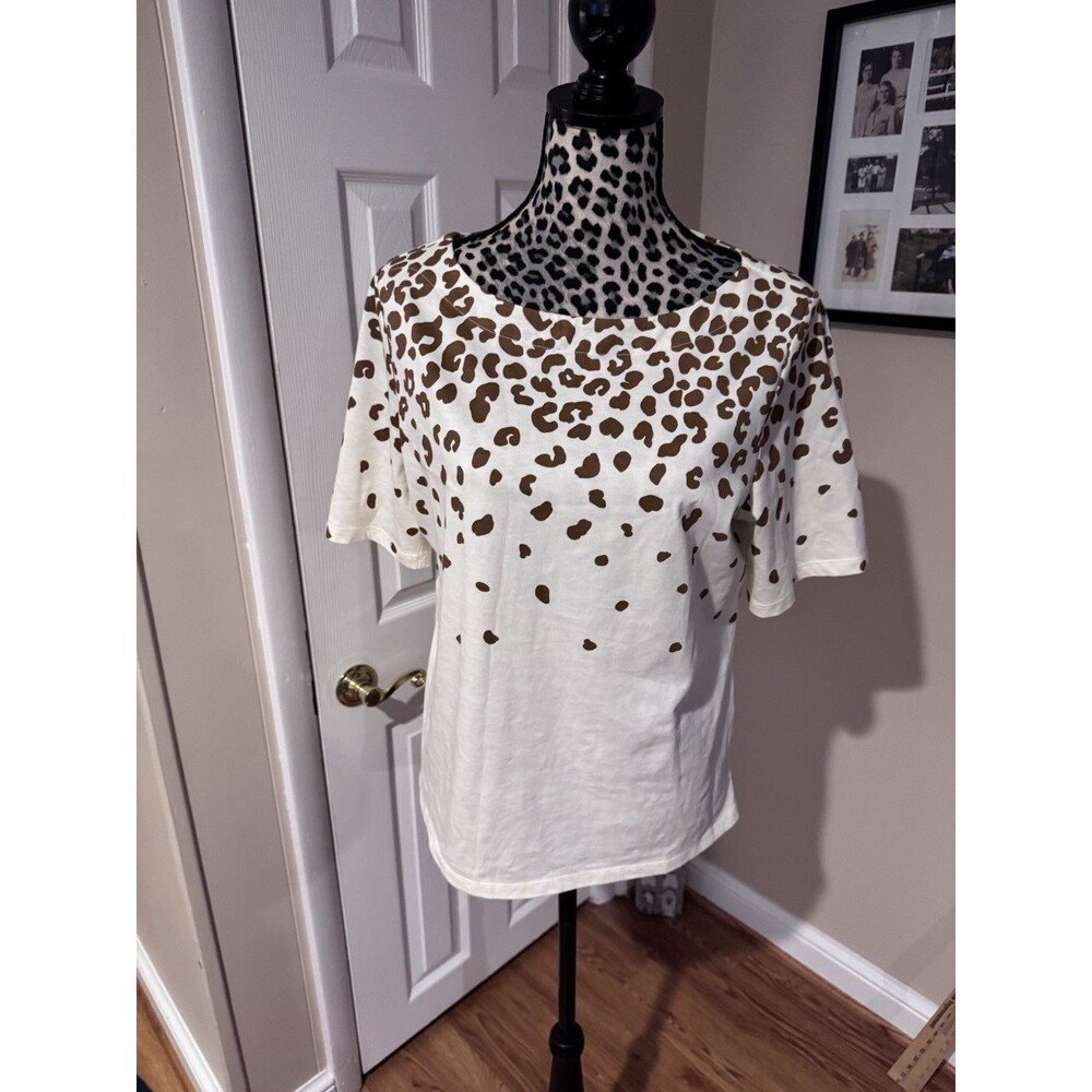 Talbots T-Shirt Medium Falling Leopard Animal Sleeve Boat Neck Ivory Cotton